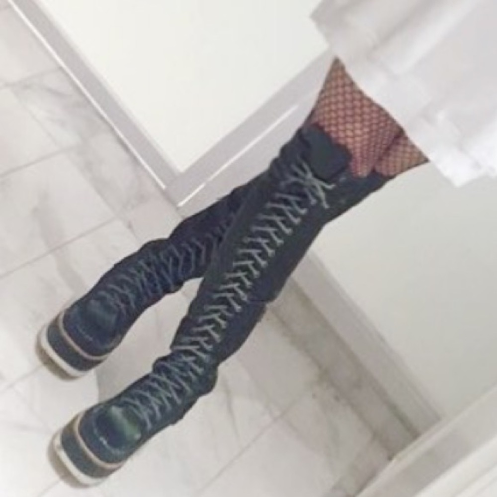 ISO boots - Picture 2 of 2
